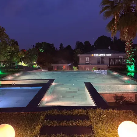 Real Villa